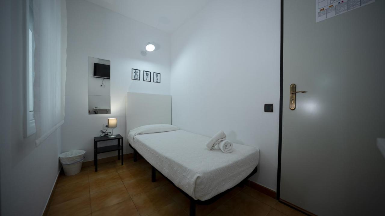 Hostal La Premsa Arenys de Mar Exterior photo