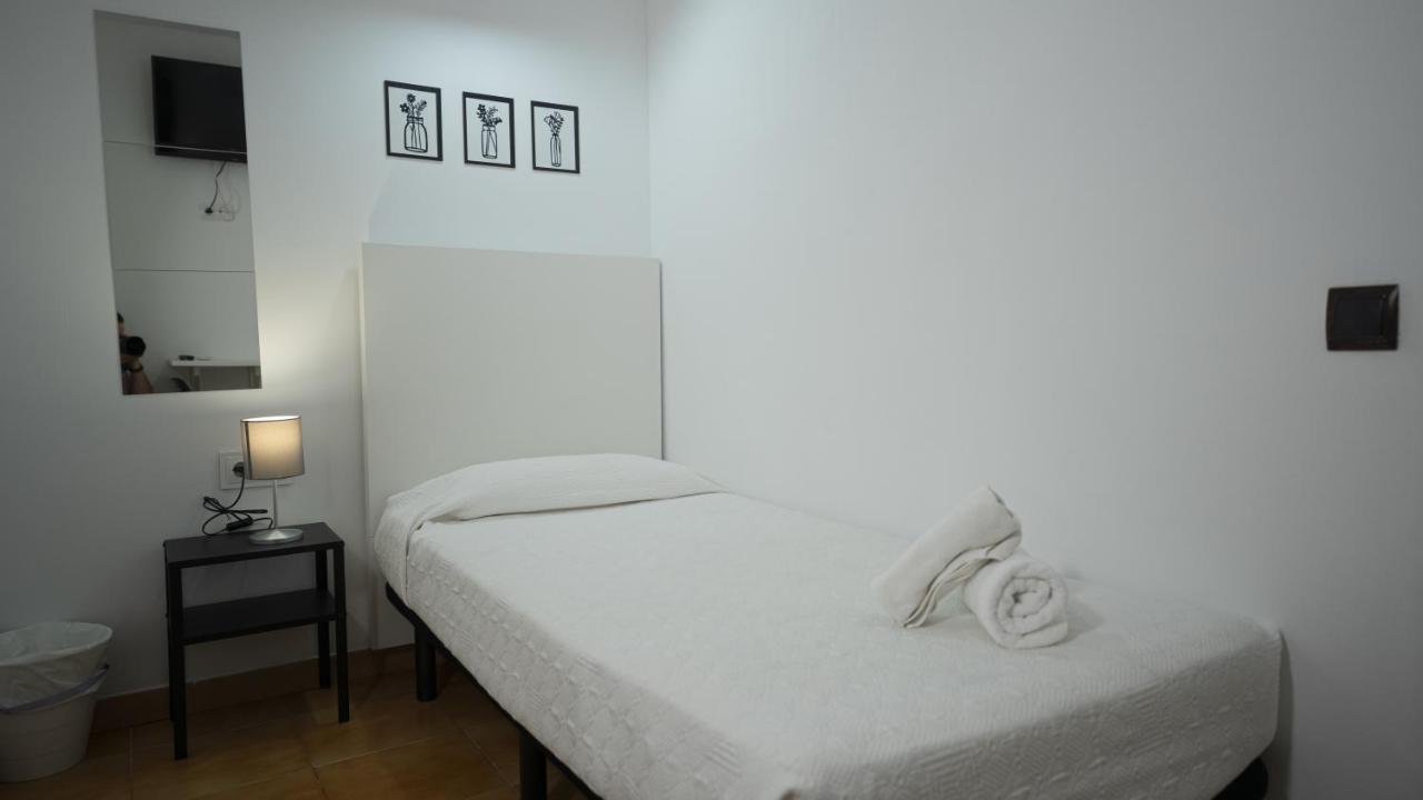Hostal La Premsa Arenys de Mar Exterior photo